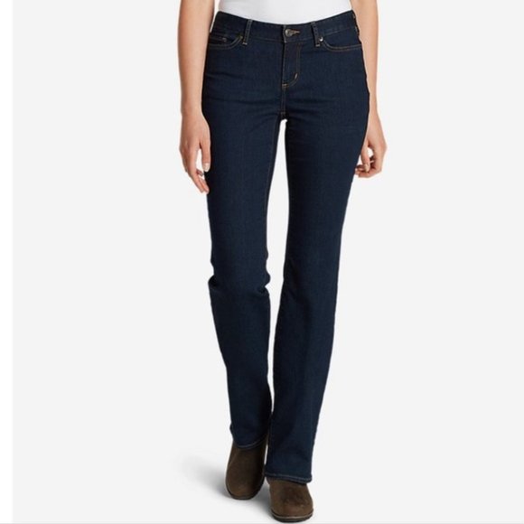 Eddie Bauer slightly curvy boot cut jeans - Picture 1 of 6